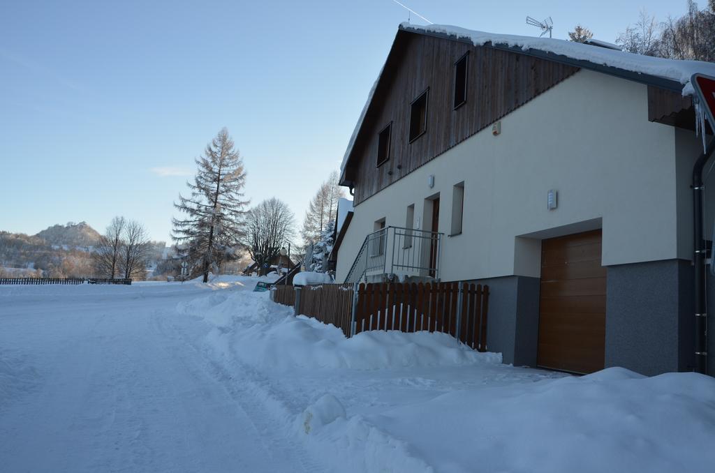 Apartament Haus Tolstejn Jiřetín pod Jedlovou Zewnętrze zdjęcie