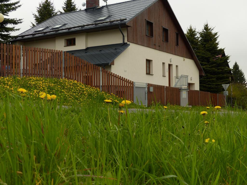 Apartament Haus Tolstejn Jiřetín pod Jedlovou Zewnętrze zdjęcie
